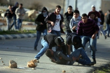 استشهاد فلسطينية وإصابة شاب برصاص الاحتلال