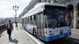 ضمان نقل عمال الصحة خلال العطلة الأسبوعية