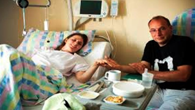 المرافقة النفسية للمصابين تزيد من فرص شفائهم