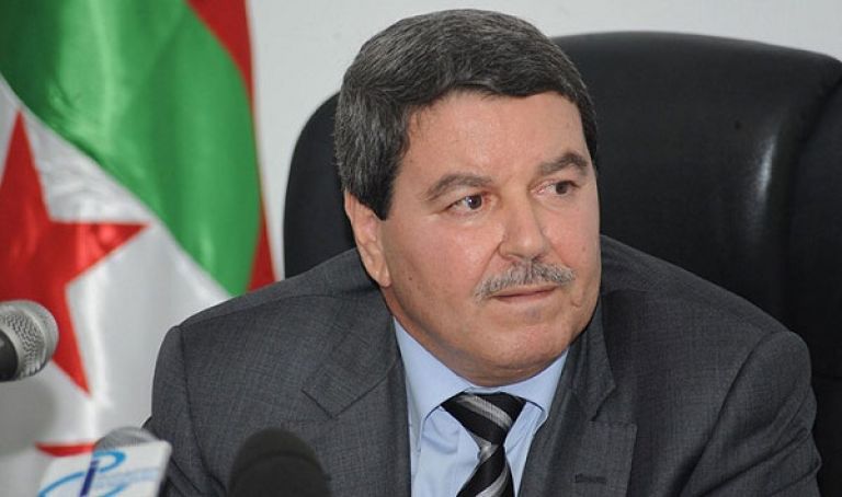 الاتصال المباشر «مقبرة» الأخبار الكاذبة