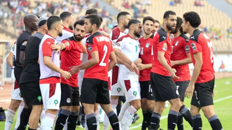 "الكاف" يعاقب مصر والمغرب