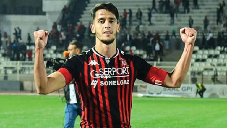 الأهلي المصري ينهي اتفاقه مع زين الدين بلعيد