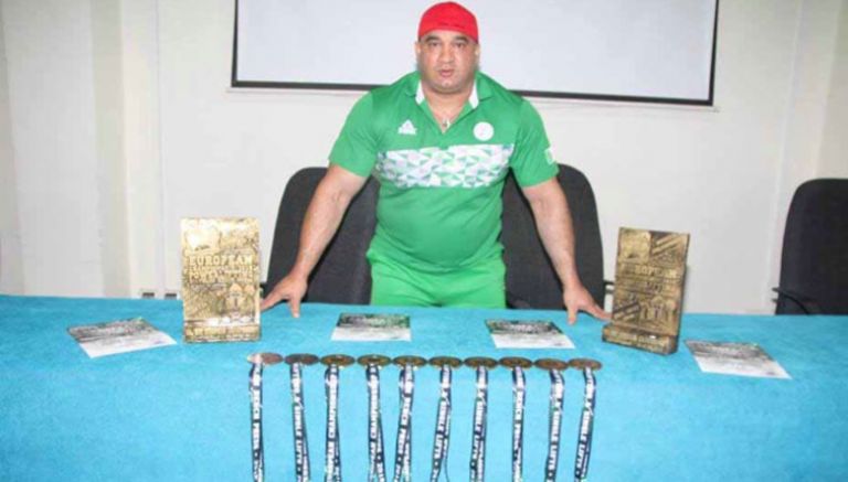 «ديجياس» وهران تكرم البطل العالمي بوعافية