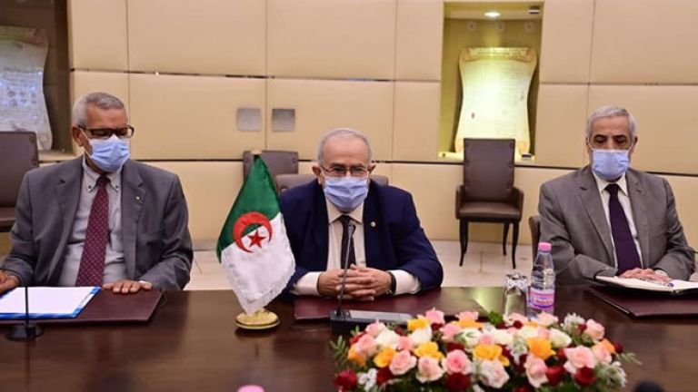 الجزائر متمسكة بالحفاظ على وحدة الاتحاد