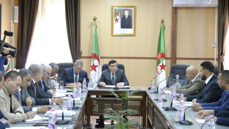 واجعوط يعد بالتكفّل بالانشغالات