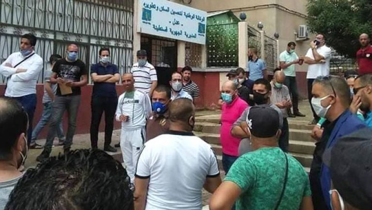 مكتتبو "عدل 2" يطالبون بلعريبي بزيارة قسنطينة