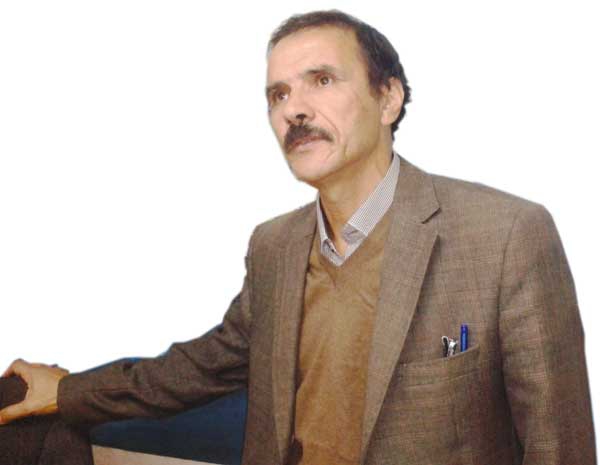 المخرج عبد الرزاق بلعابد يصور &quot;بصمات نسائية&quot;