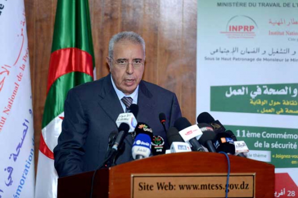 تسجيل 10 آلاف مخالفة لشروط العمل في 2014�