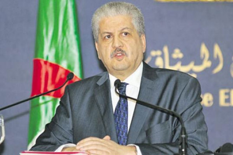 التنمية أولوية الحكومة، ونسعى  إلى تغيير الذهنيات