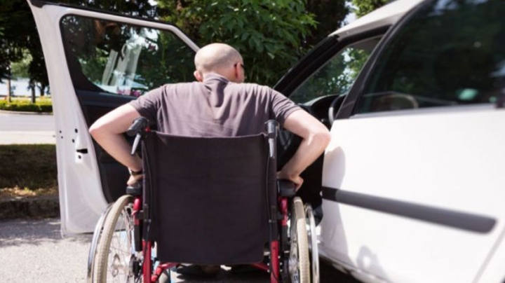تسهيل اقتناء ذوي الاحتياجات الخاصة لسيارة سياحية
