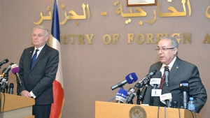 لعمامرة: ندعو فرنسا لإسهام فعليّ في تسوية القضية الصحراوية