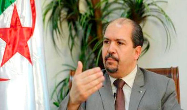 أراض وقفية للاستثمار وبنك يسير أموال الزكاة والوقف