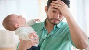 الرجال أيضا يصابون باكتئاب ما بعد الولادة