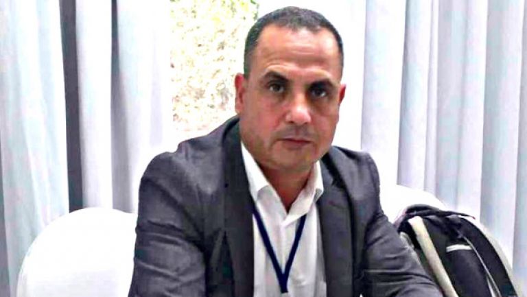 وزير الاتصال يعزي عائلة الفقيد