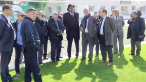 وفد "الكاف" بالجزائر في زيارة تفقدية