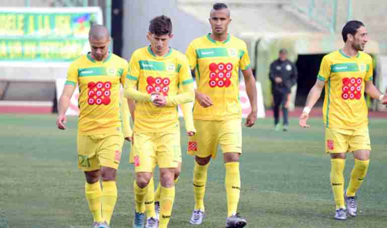 الأندية المحترفة الوطنية تغرق في أزماتها المالية