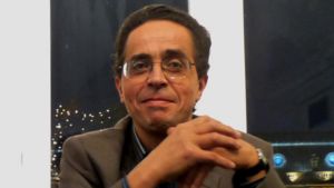 أكتب عن الانتصار الأبدي للموت  والهزيمة الرائعة للحياة