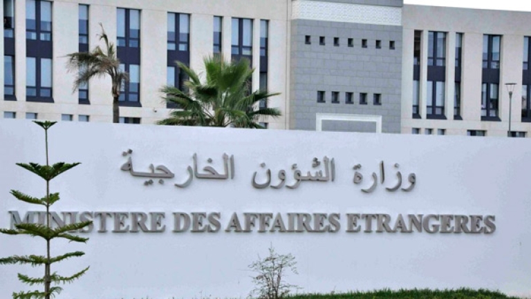 الجزائر تدعو  إلى ضبط النفس وتفادي تصعيد الموقف