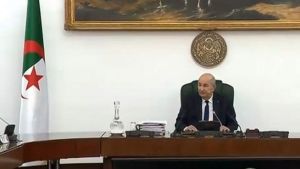 السيد عبد المجيد تبون، رئيس الجمهورية، القائد الأعلى للقوات المسلحة، وزير الدفاع الوطني