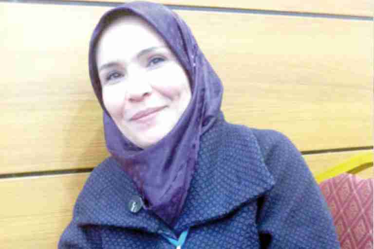 الدين معاملة والحوار البناء أساسي والاستشارة مطلوبة