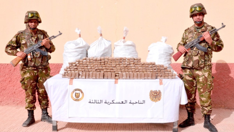 إحباط محاولة إدخال 5 قناطير من الكيف عبر الحدود مع المغرب