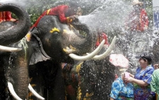 الاحتفال بعيد الماء في تايلاند