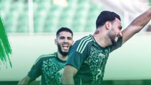 ‘’الكاف" تُقصي الخضر من جائزة أفضل منتخب إفريقي للسنة