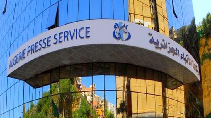 وزير الاتصال يعزّي عائلة الفقيد والأسرة الإعلامية