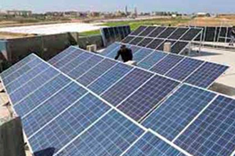 الطاقة الشمسية تدخل المنازل والمدارس الابتدائية