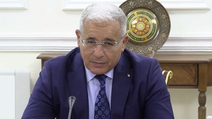 تلاحم الشعب مع جيشه يعكس صلابة الجبهة الداخلية