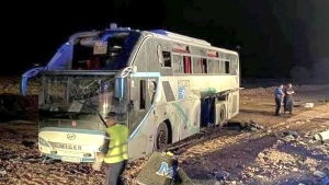 وفاة 7 أشخاص وإصابة 26 آخرين في حادث مرور بالبيض