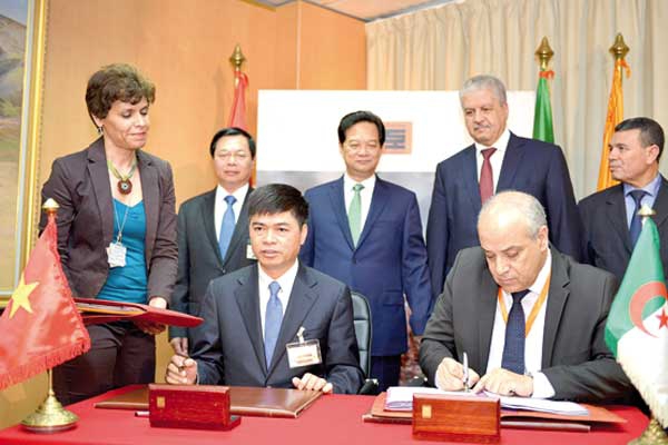 إشادة بجهود الجزائر في تعزيز السلم والاستقرار