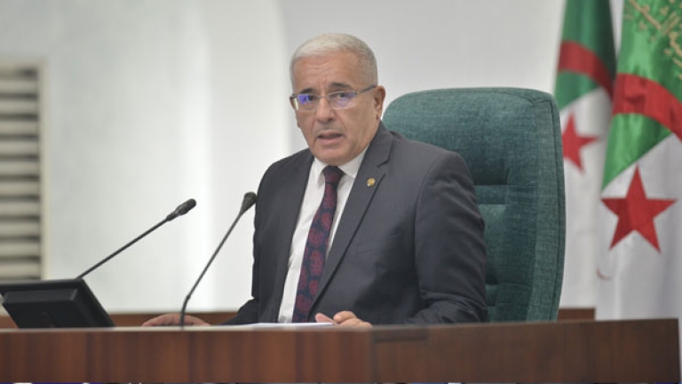 الجزائر حسّنـت مؤشراتها الاقتصادية رغم الأزمات