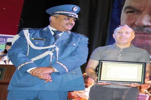 أمن قسنطينة يكرم "المساء"