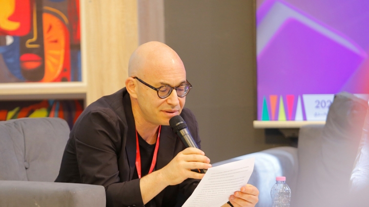 الجزائر وثورتها شكّلتا فانون الحقيقي