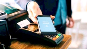 إطلاق المرحلة التجريبية للدفع بالهاتف النقال منتصف ماي