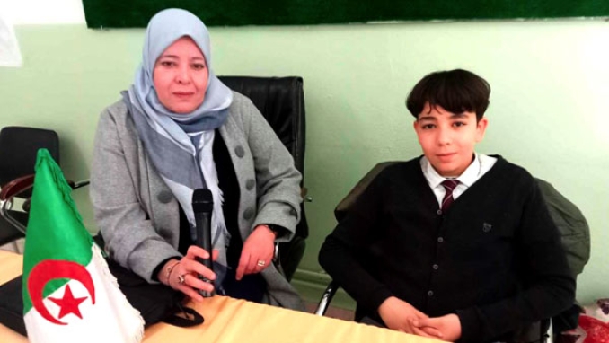 النابغة المعتصم بالله واثق يُبرز ملكاته الإبداعية