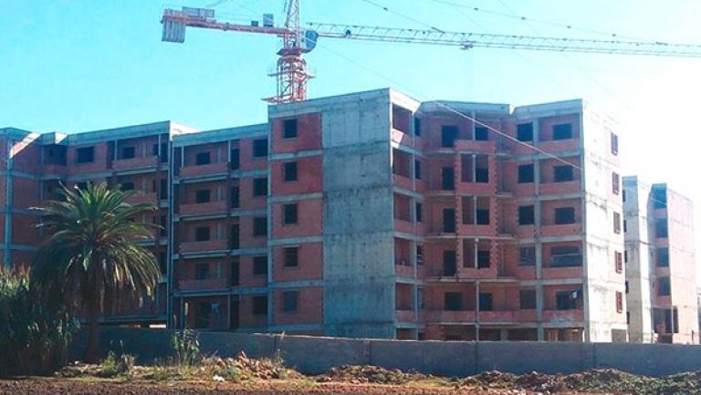 توقف كلي للأشغال بحي 600 سكن &quot;ال.بي.بي&quot; بالرويبة