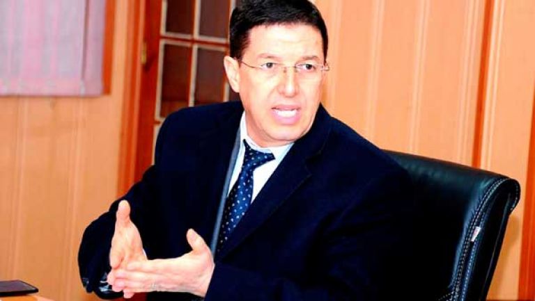 مراعاة الفصل بين السلطات وتقليص صلاحيات الرئيس