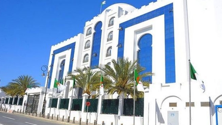 صدور المرسوم الرئاسي المتعلق بتنظيم المحكمة الدستورية