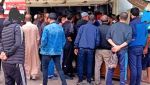 طوابير بمحلات الحلويات وتدافع بالأسواق في وهران