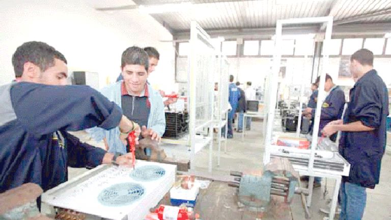 فتح ملف المؤطرين في التكوين المهني