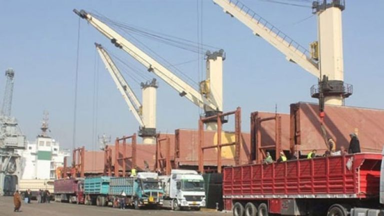 تعديل إجراءات الترخيص لتنقل البضائع