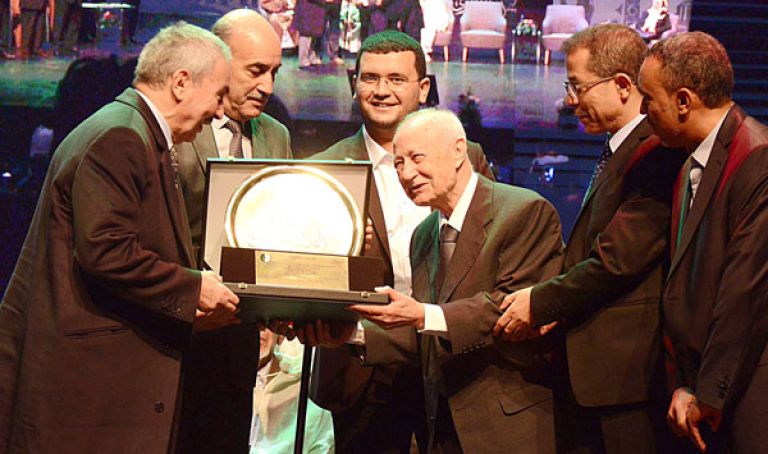 تكريم ناشر أعمال مالك بن نبي