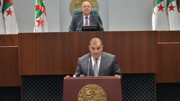 لا لتسييس مقترح تعديل قانون الجنسية