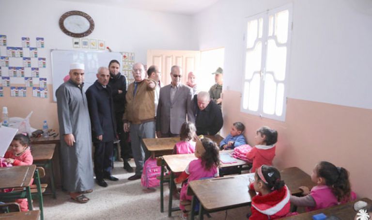 معاينة مرافق تربوية وصحية