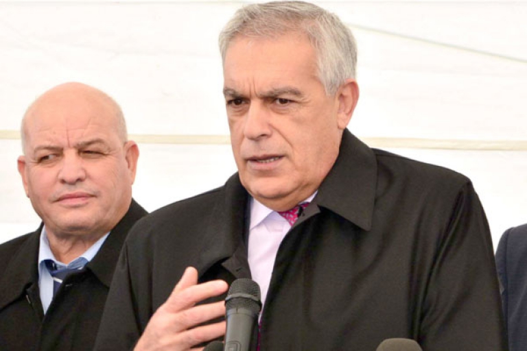 المؤسسات العمومية ملزمة بكراء بواخر الشحن الجزائرية