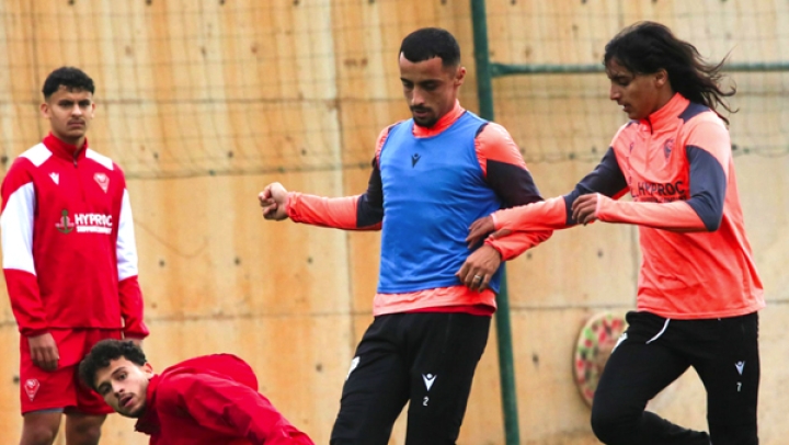 المدرب غاريدو والغاني باكو على أعتاب الرحيل