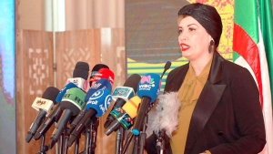 وزيرة الثقافة والفنون صورية مولوجي
