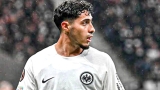 مدرب أينتراخت فرانكفورت يشيد بشايبي